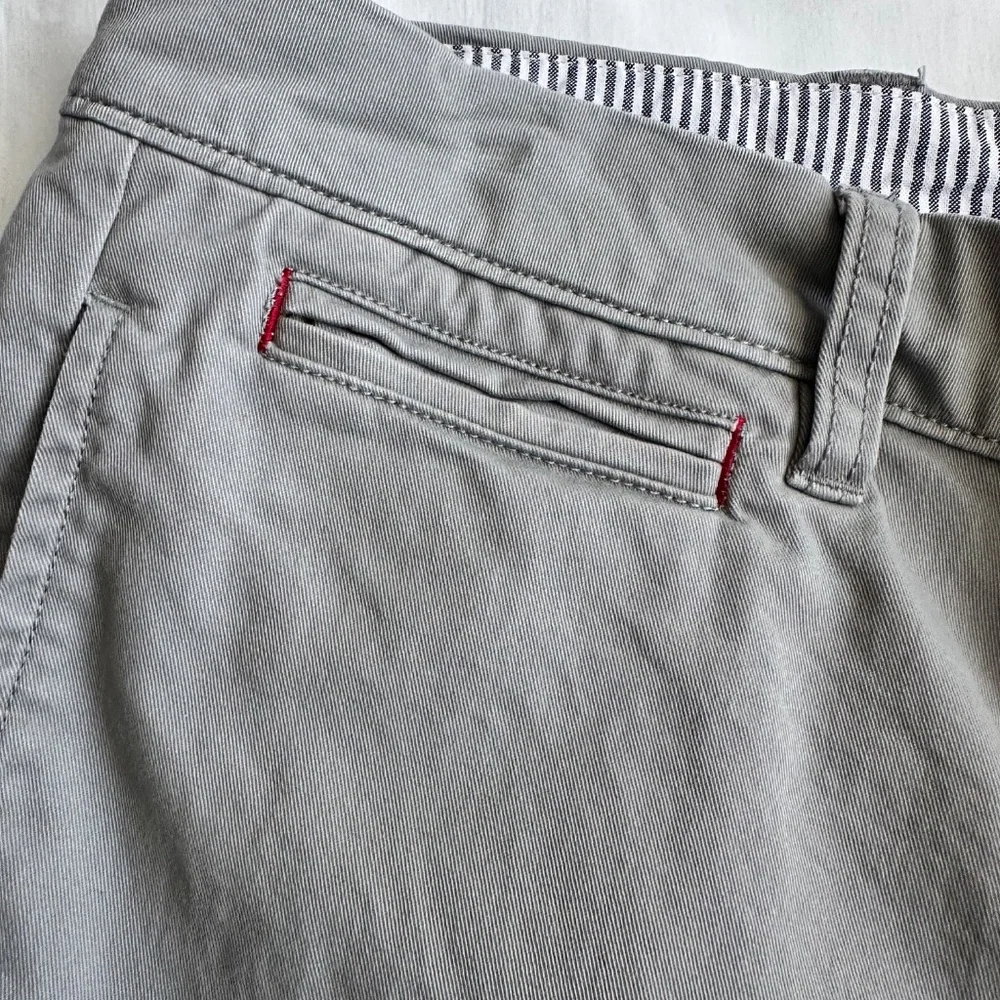Untuckit MENS summer gray chino shorts W32